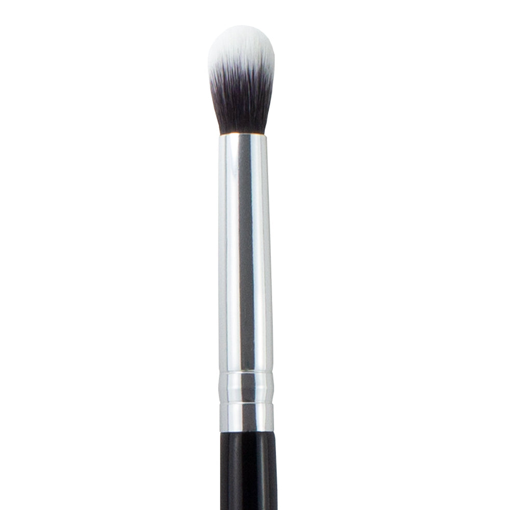 Oscar Charles 107 Luxe Small Blending Makeup Brush - Oscar Charles - 10145136 - 5060597570350