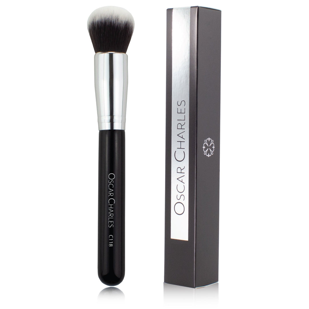 Oscar Charles 118 Luxe Silk Finish Foundation Makeup Brush - Oscar Charles - 10145147 - 5060597570268