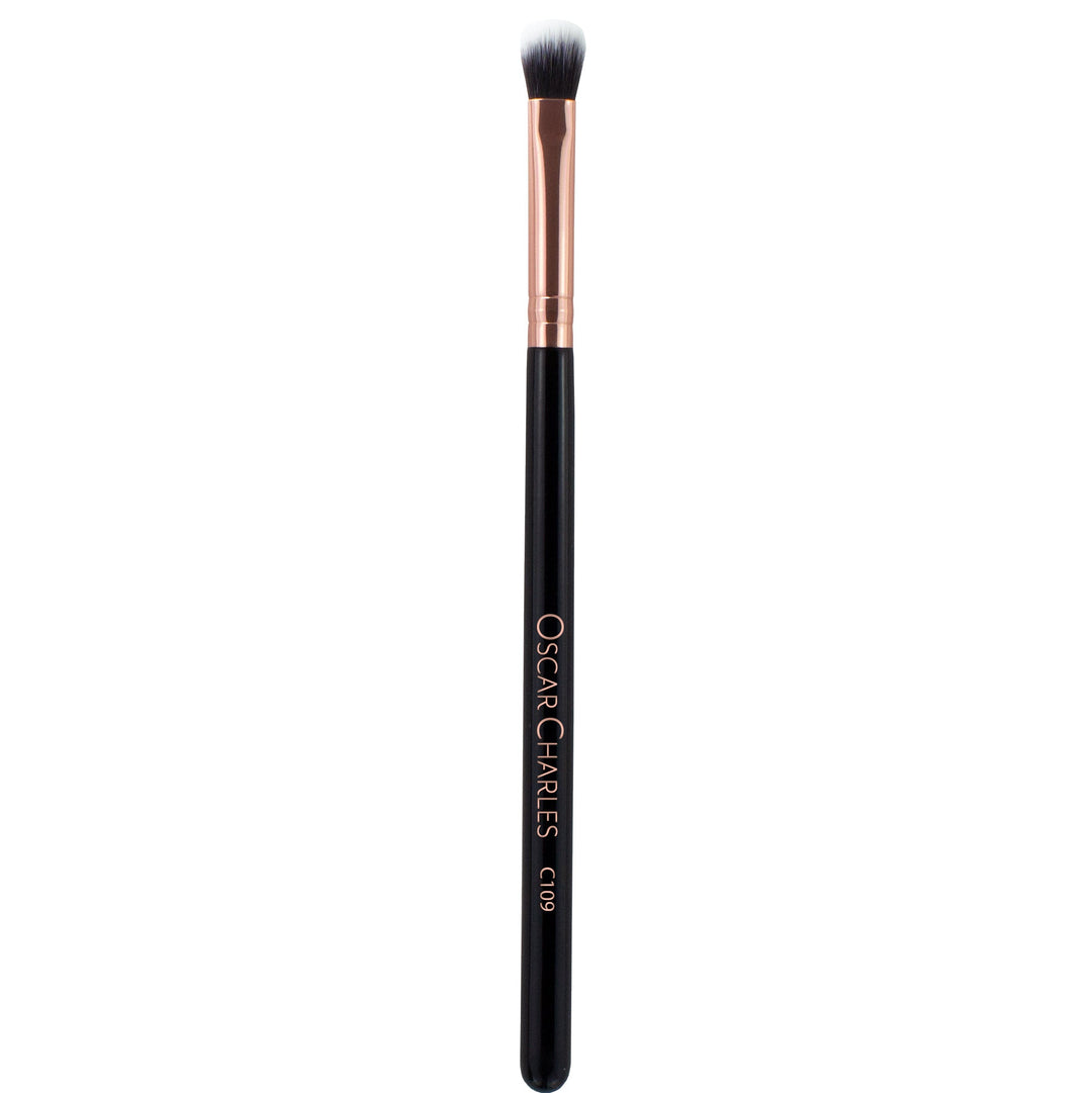 Oscar Charles 109 Luxe Large Eye Shadow Makeup Brush - Oscar Charles - 10145138 - 5060597570374