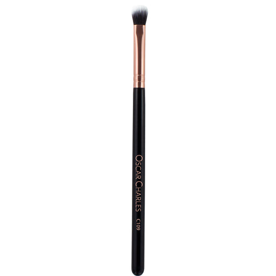 Oscar Charles 109 Luxe Large Eye Shadow Makeup Brush - Oscar Charles - 10145138 - 5060597570374